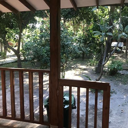 Pondok Wisata Gili Lampu Labuhan Pandan Екстериор снимка