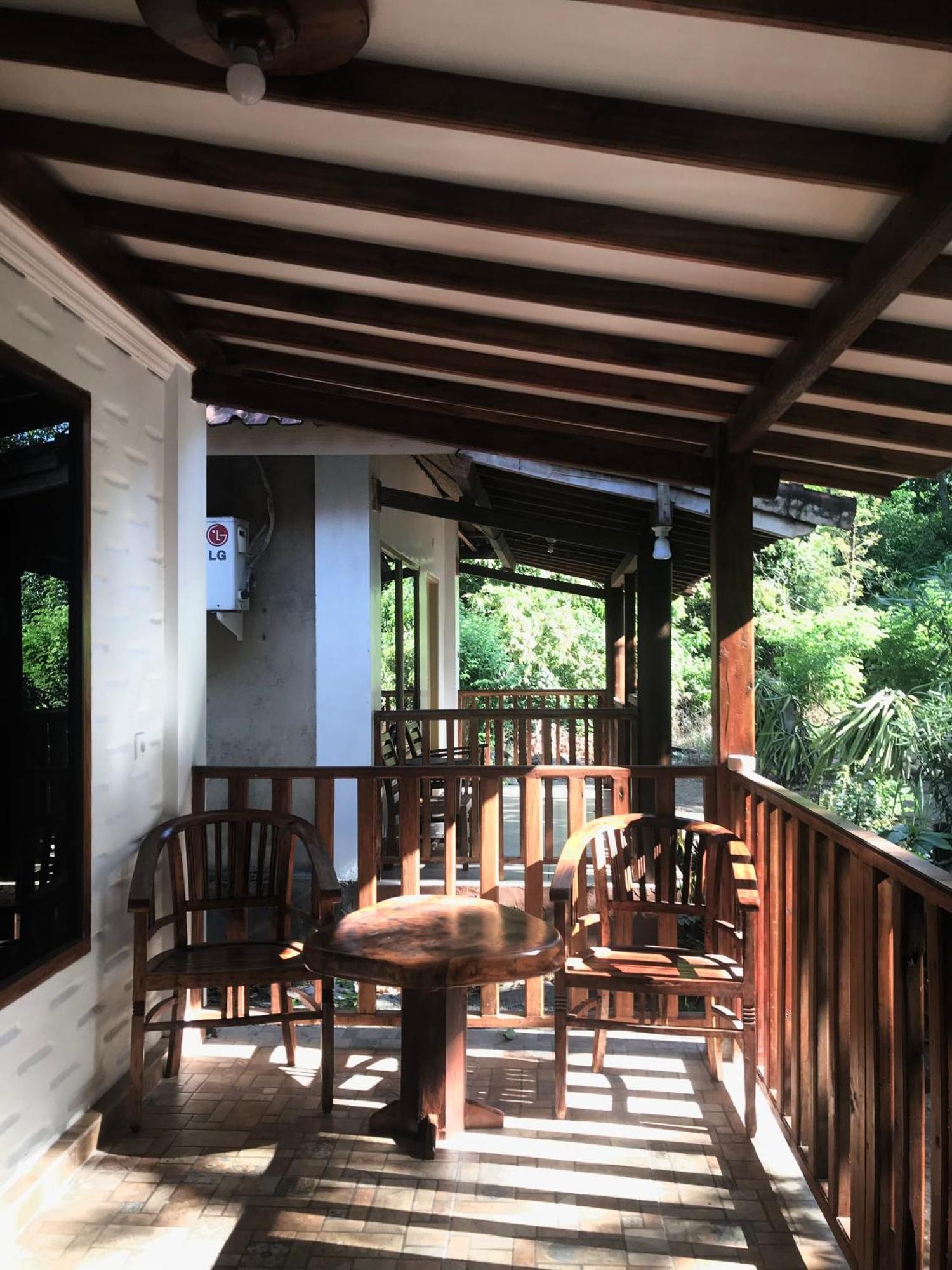 Pondok Wisata Gili Lampu Labuhan Pandan Екстериор снимка